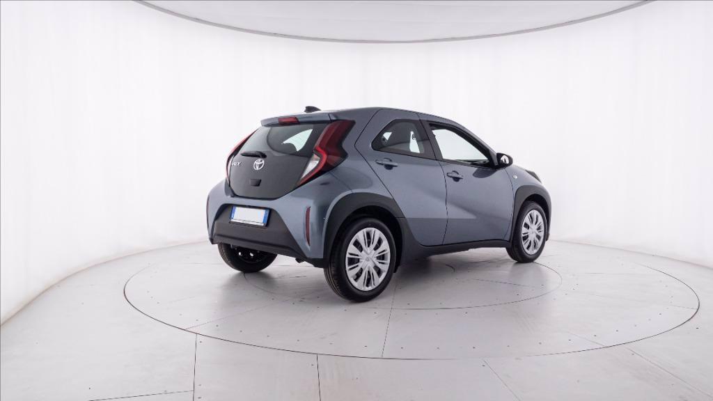 TOYOTA Aygo X 1.0 Active 72cv s-cvt del 2025