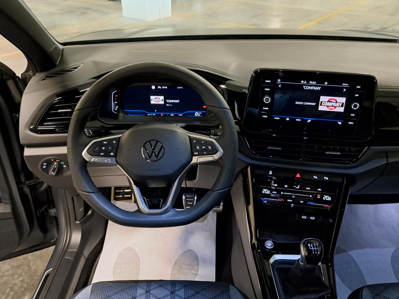 Volkswagen T-Roc 1500 TSI ACT R-Line Plus OPACA