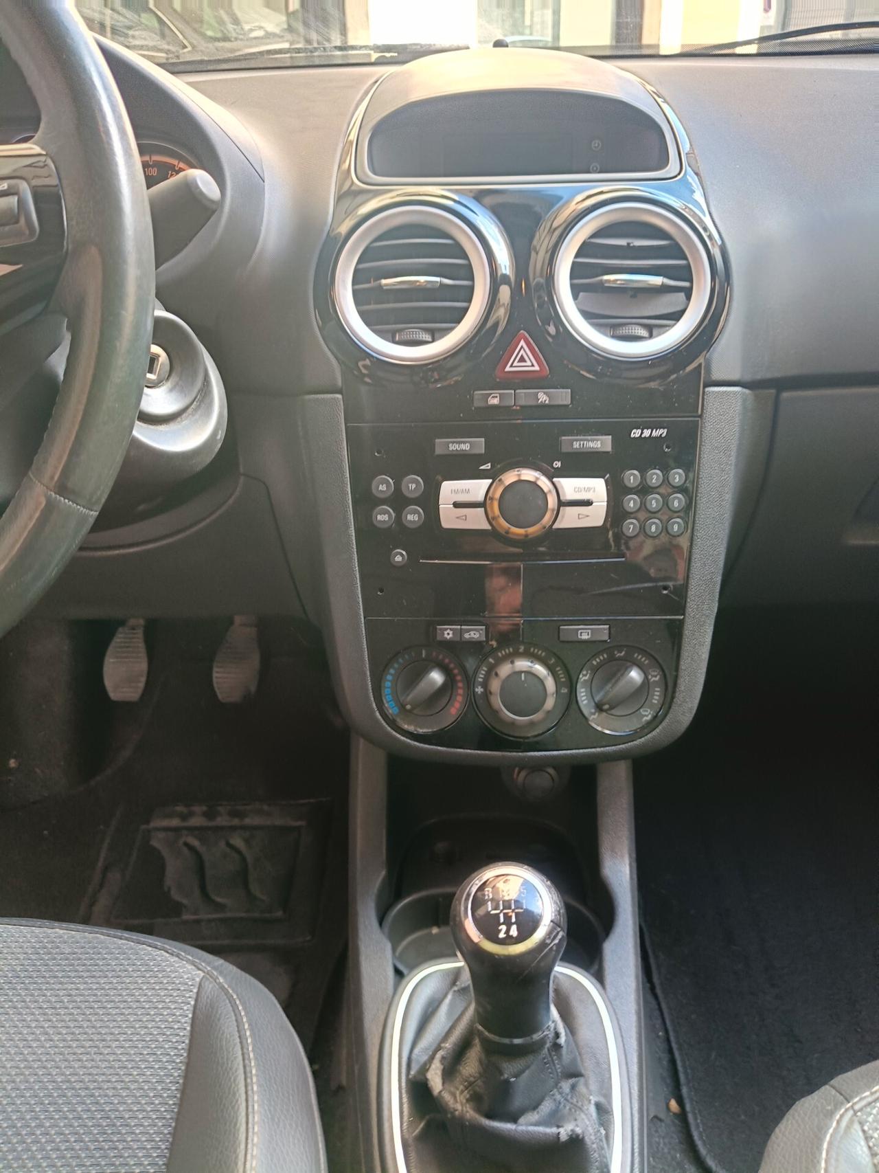 OPEL CORSA 1.2 5 PORTE-NEOPATENTATI-Euro4390