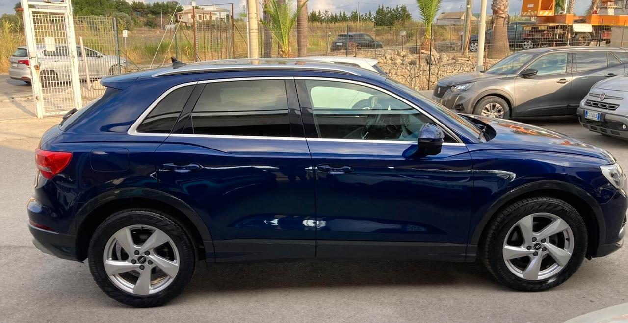 Audi Q3 35 TDI S tronic Business Advanced