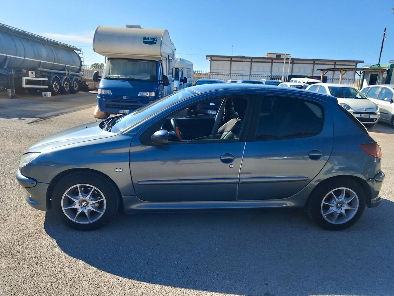 Peugeot 206 1.4 HDi 5p. Enfant Terrible