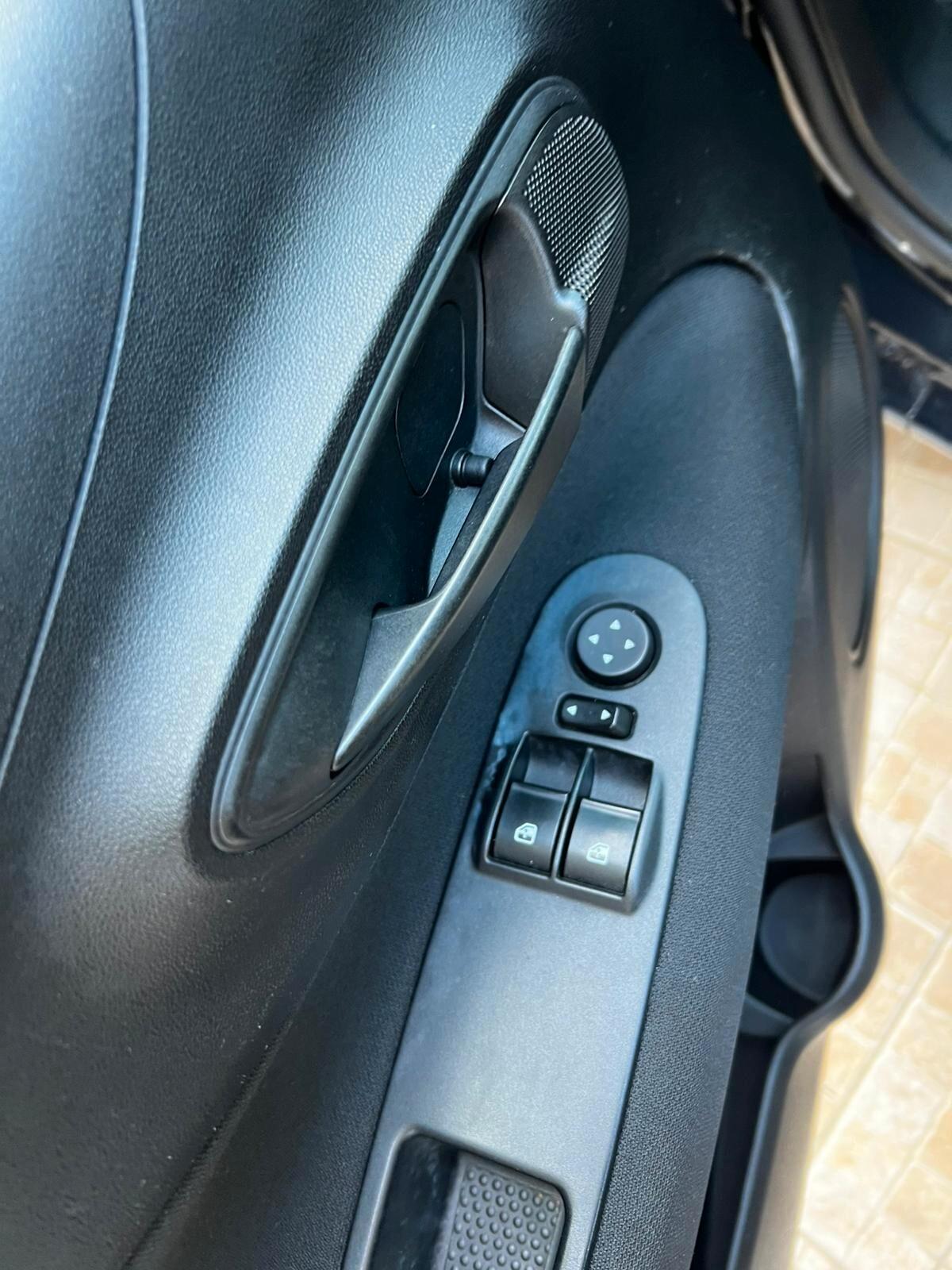 Fiat Punto 1.4 8V 5 porte Easypower Street