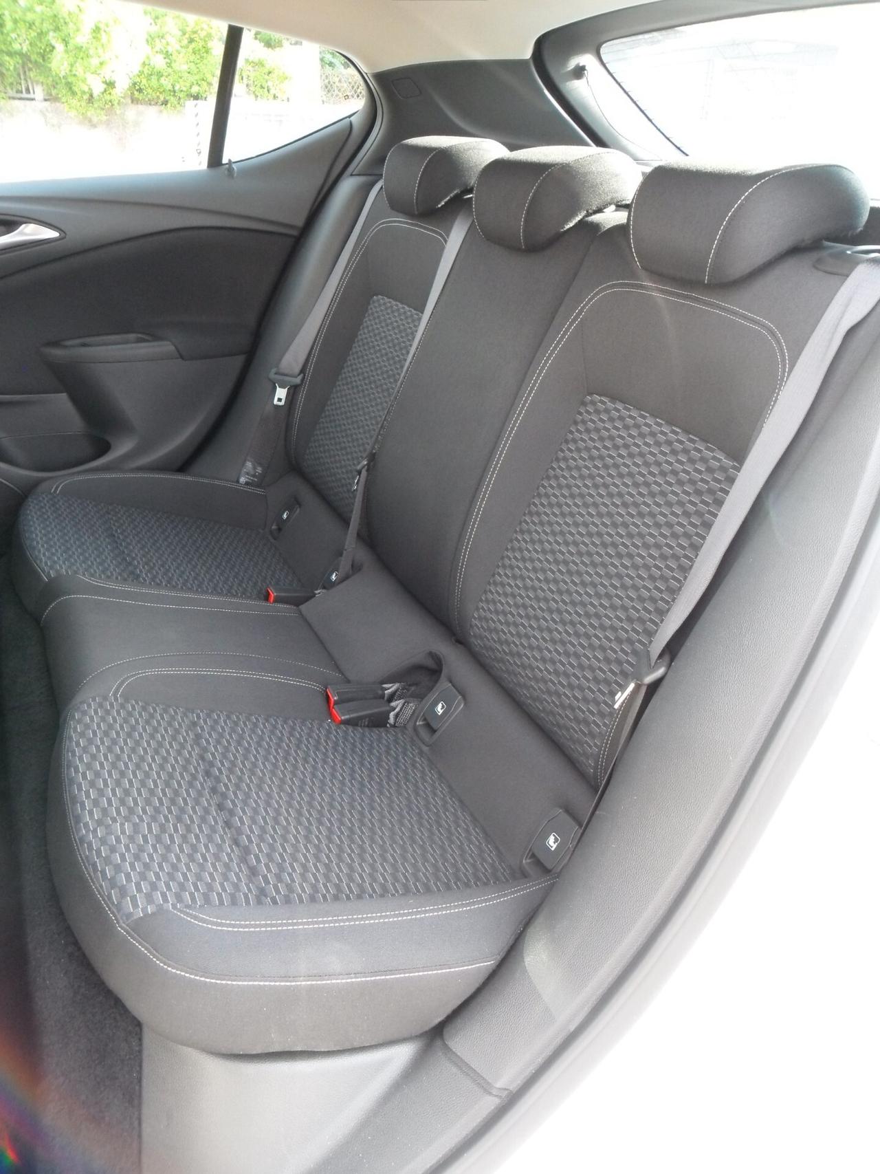 Opel Astra 1.6 CDTi Business Berlina 5porte
