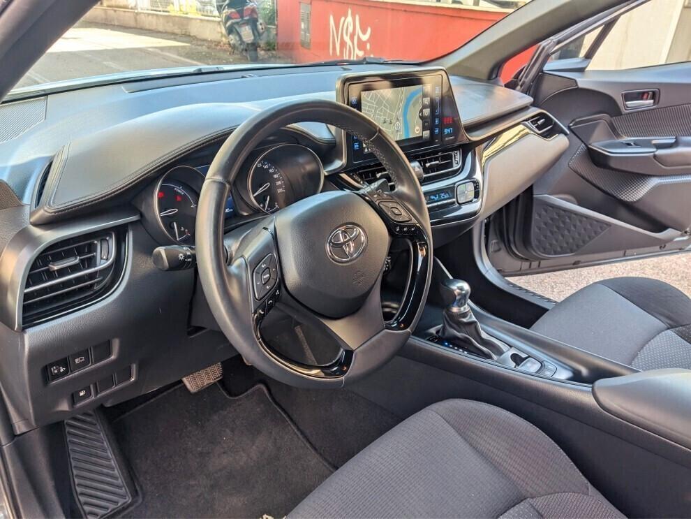 Toyota C-HR 1.8 Hybrid NAVI TAGLIANDATA