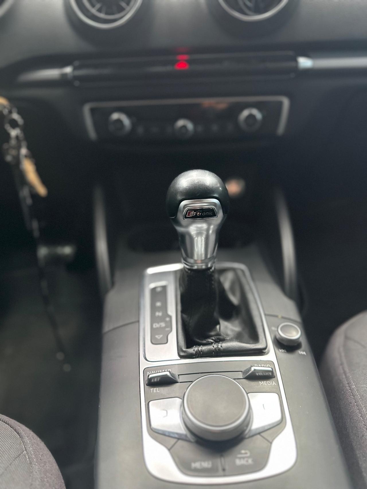 Audi A3 SPB 30 TDI S tronic Business