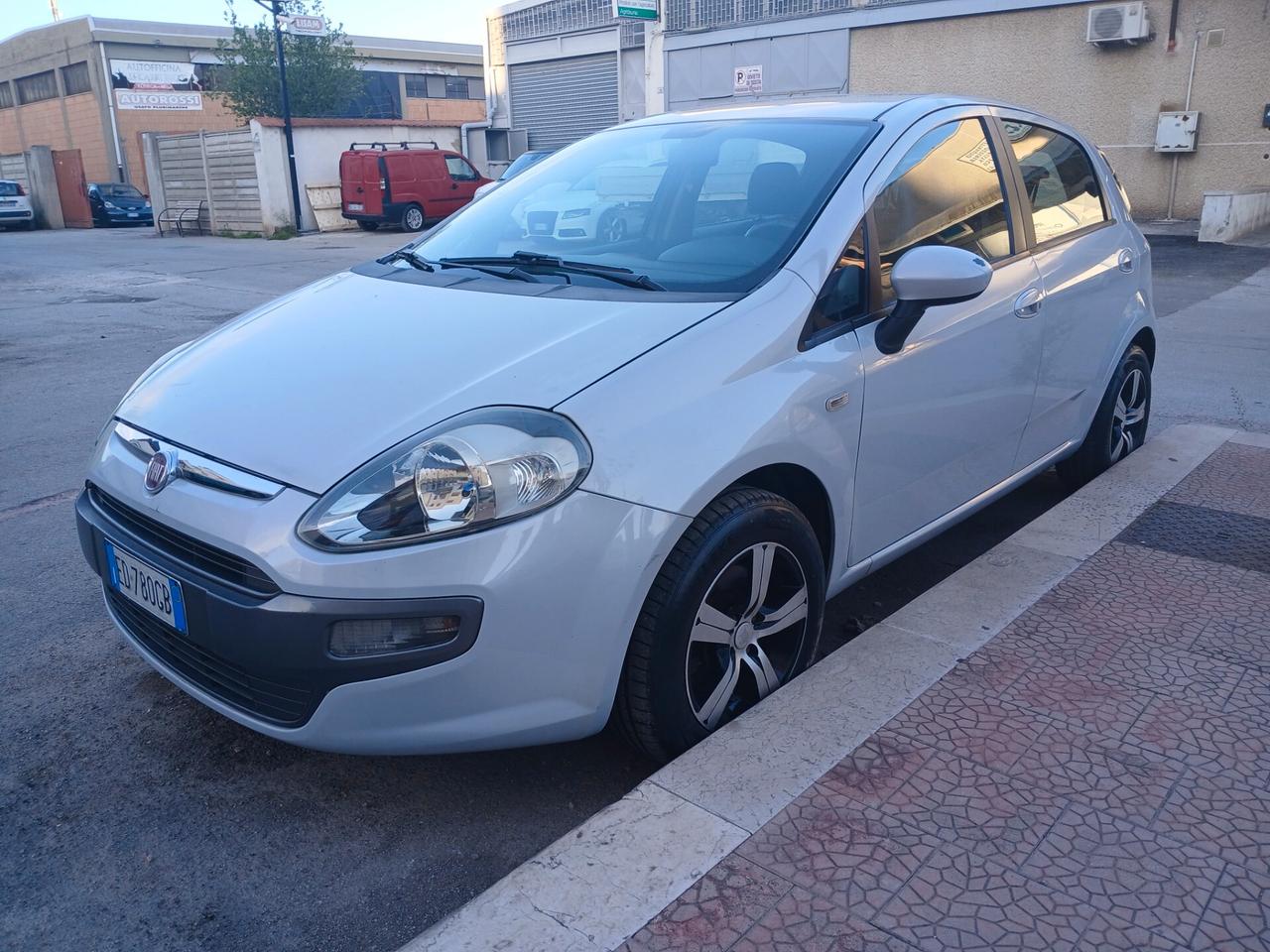 Fiat Punto Evo 1.3 MTJ 75 CV. DINAMIC BIANCO PERLA