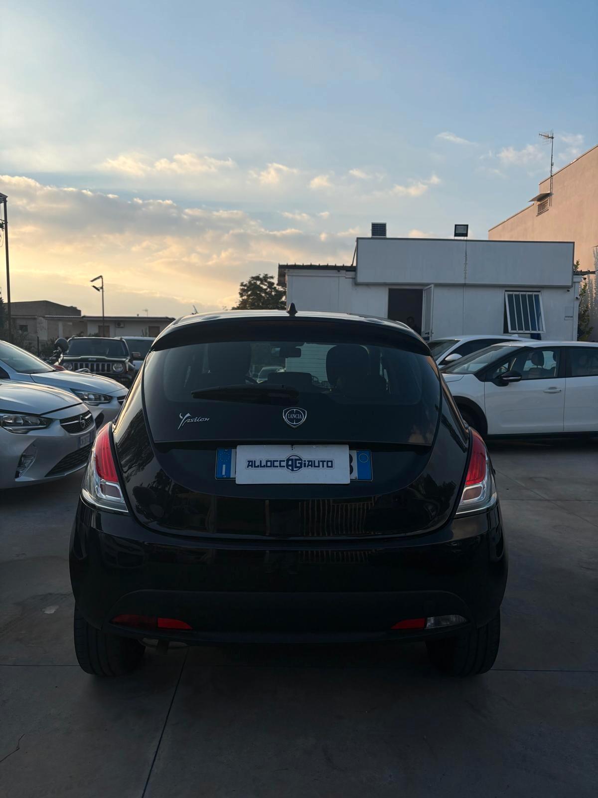Lancia Ypsilon 1.2 69 CV 5 porte GPL Ecochic Elefantino Blu