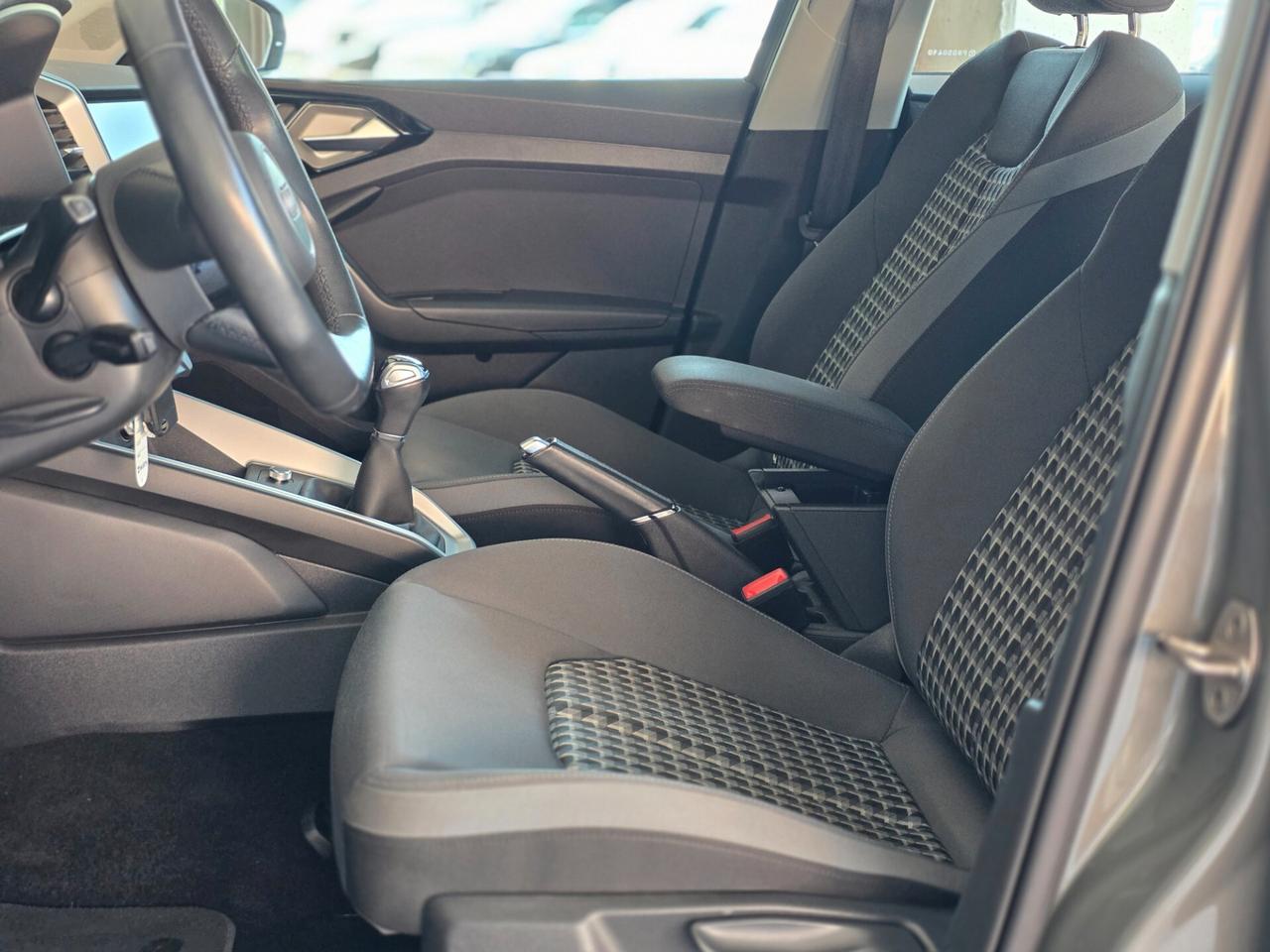 Audi A1 allstreet 30 TFSI Business