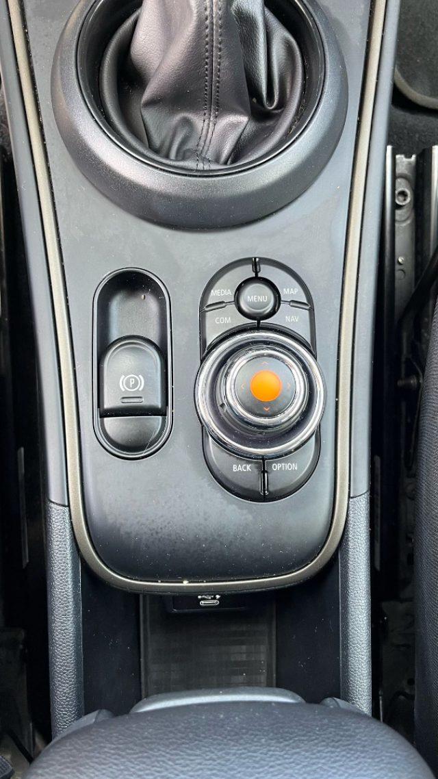 MINI Countryman 1.5 Cooper Business Countryman ALL4 Automatica