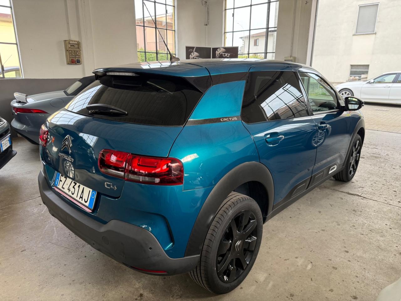 Citroen C4 Cactus PureTech 110 S&S Shine Pack