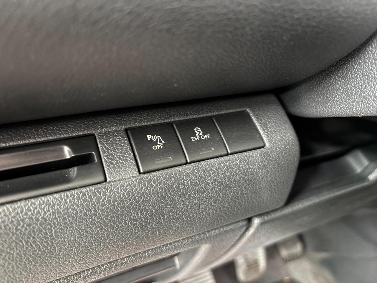 Peugeot 5008 2.0 HDi 150CV Féline 7 posti