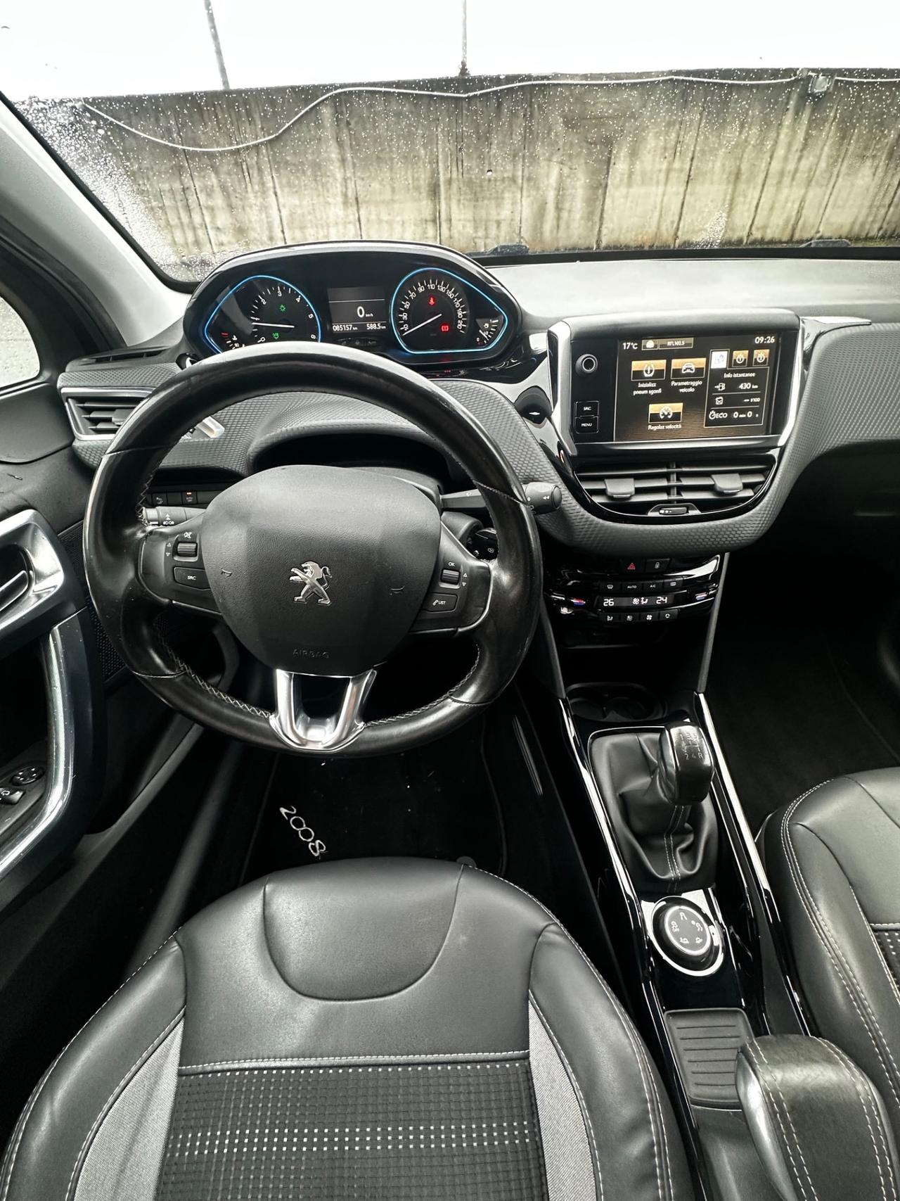 Peugeot 2008 1.6 BlueHDi 100 Allure Black Matt