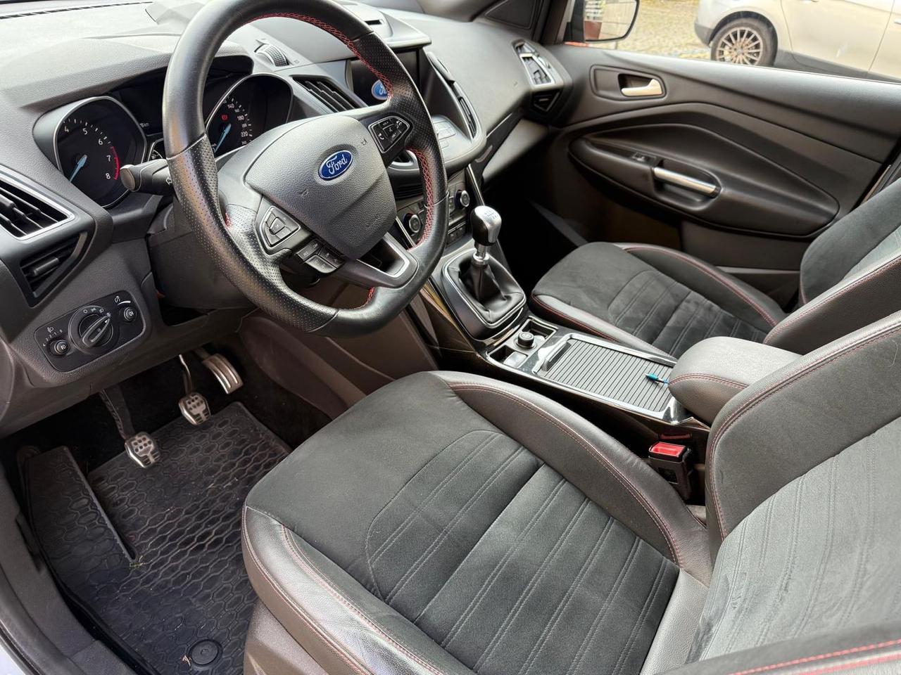 Ford Kuga ST Line 1.5 EcoBoost #7400