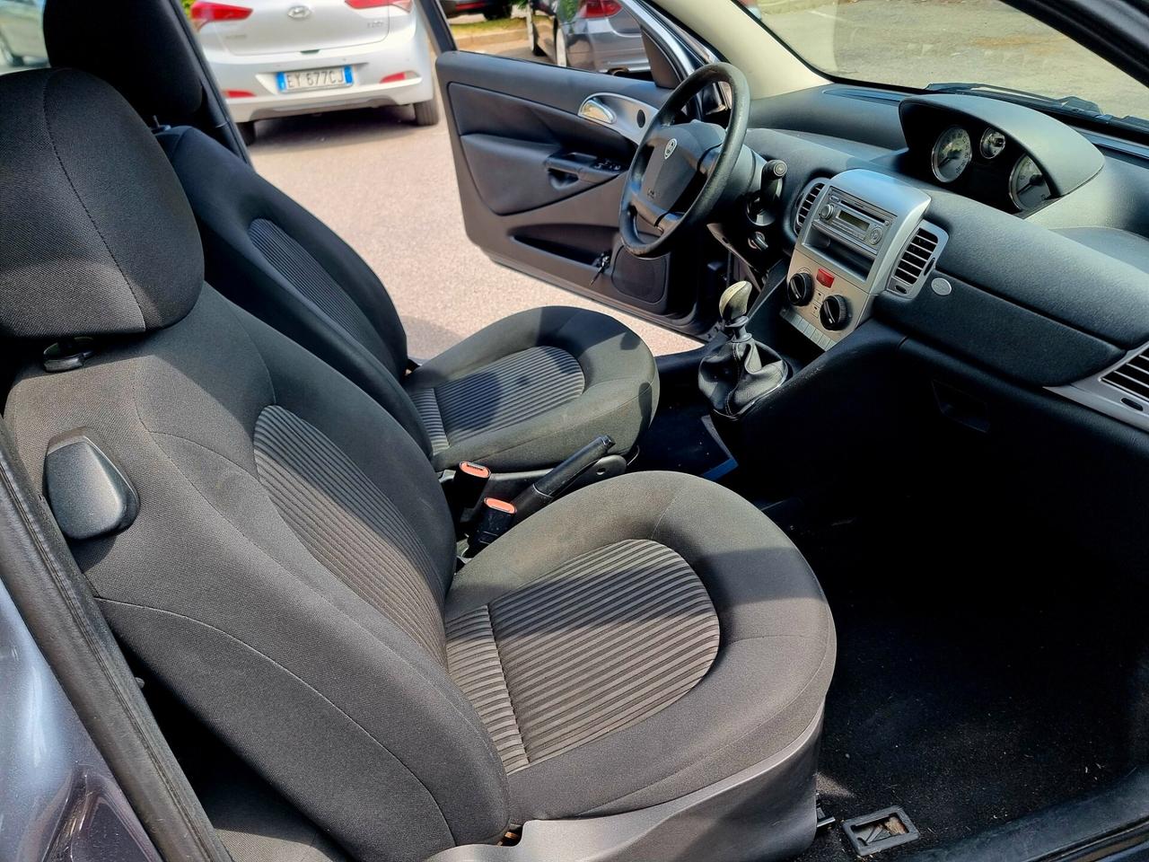 Lancia Ypsilon 1.4 Gpl ADATTA A NEOPATENTATI