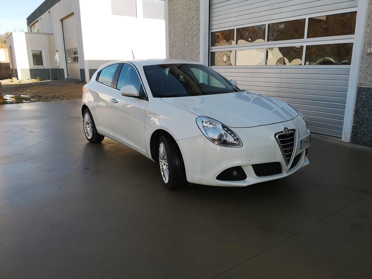 Alfa Romeo Giulietta 2.0 JTDm-2 140 CV Exclusive