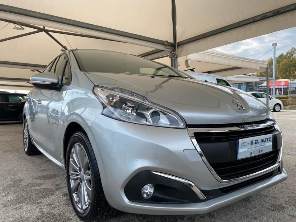 PEUGEOT 208 SOLO 39000 KM OK NEOPATENTATI