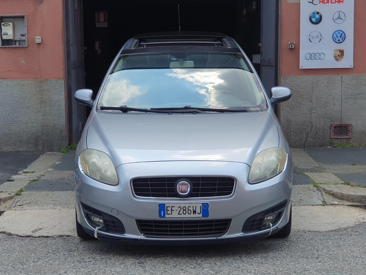 FIAT Croma 1.9 MJT Emotion