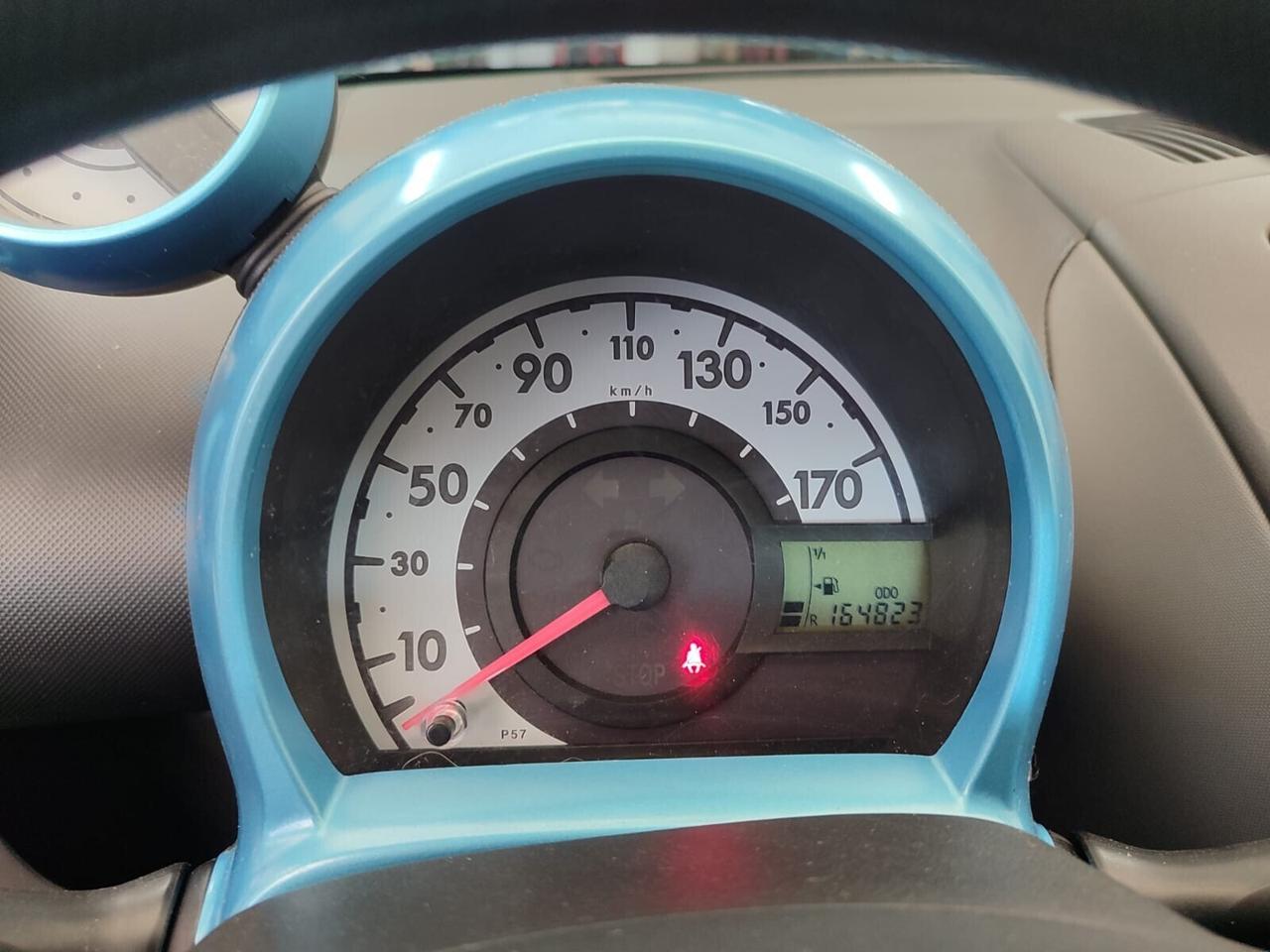 Peugeot 107 1.0 BENZ. 68CV.