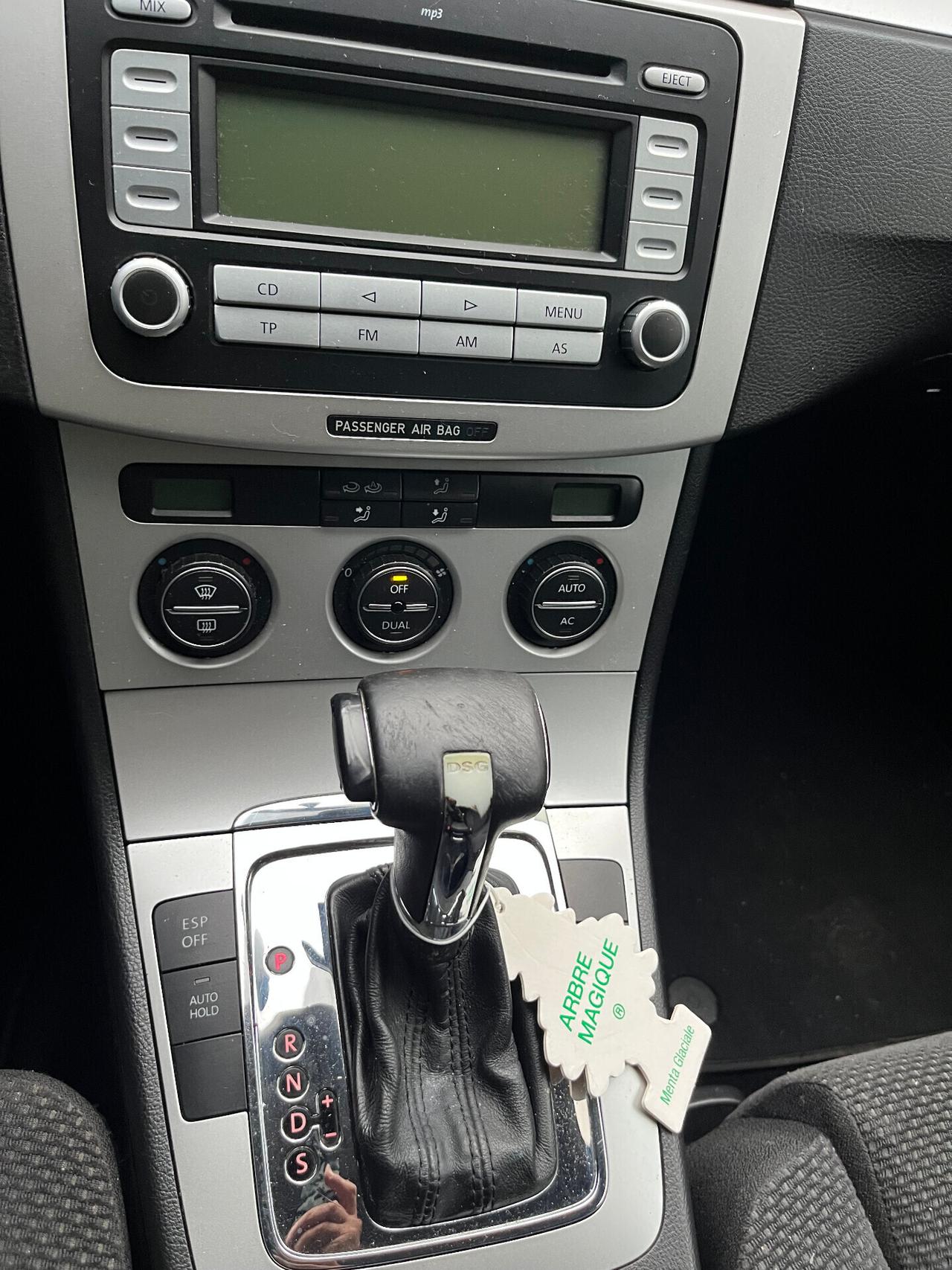 Volkswagen Passat 2.0 TDI DPF Var. DSG Highline Cambio Automatico - VOLANO DA SOSTITUIRE