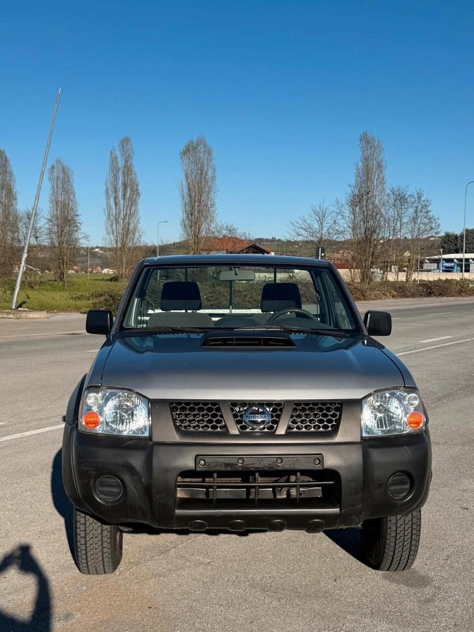 Nissan NP300 2.5 D 2p. King Cab Easy Chassis