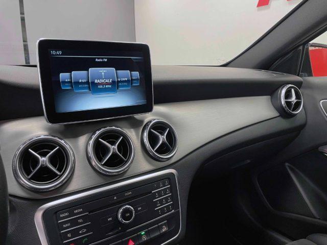 MERCEDES-BENZ GLA 220 D SPORT 4MATIC 177CV AUTO