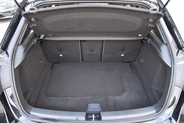 MERCEDES-BENZ A 180 d Automatic Business Extra *Navigatore*