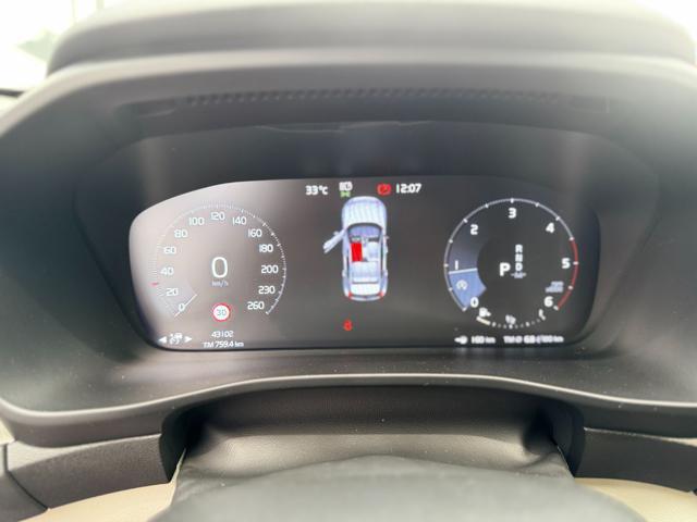 VOLVO XC40 D3 Geartronic Inscription (Pelle/Retro/APP/Led)