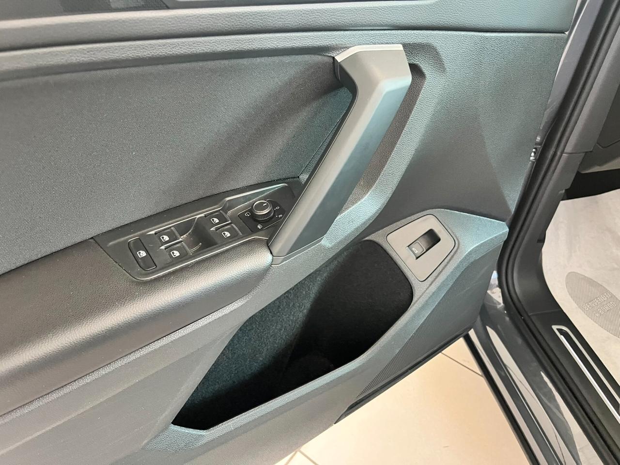 Volkswagen Tiguan 2.0 TDI 150 CV SCR DSG Elegance