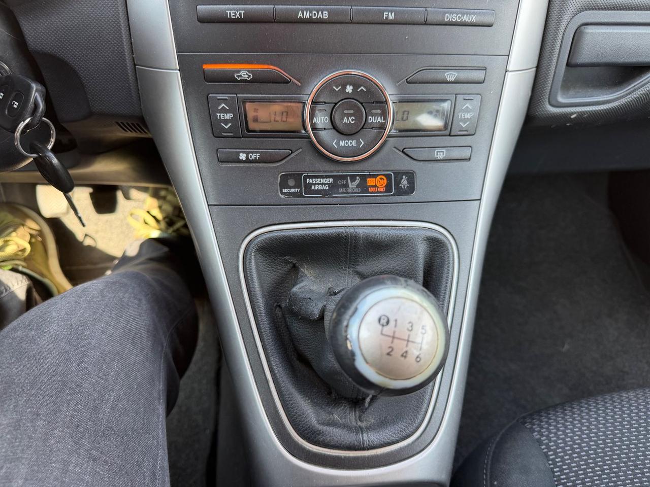 Toyota Auris 2.0 D-4D SOL #11110