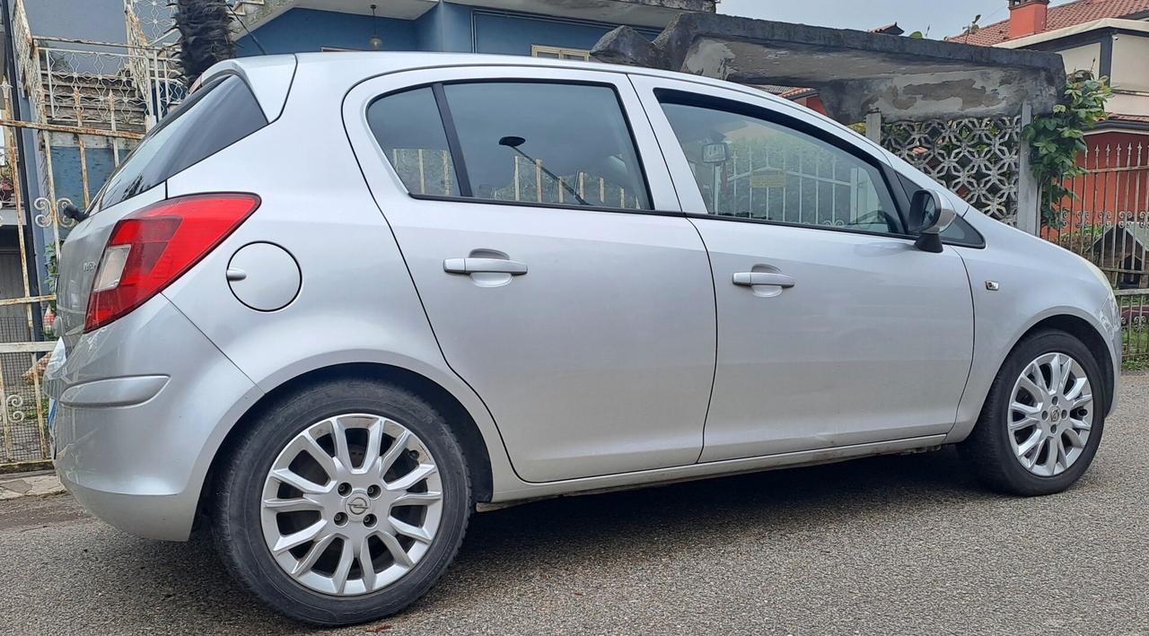 Opel Corsa GPL