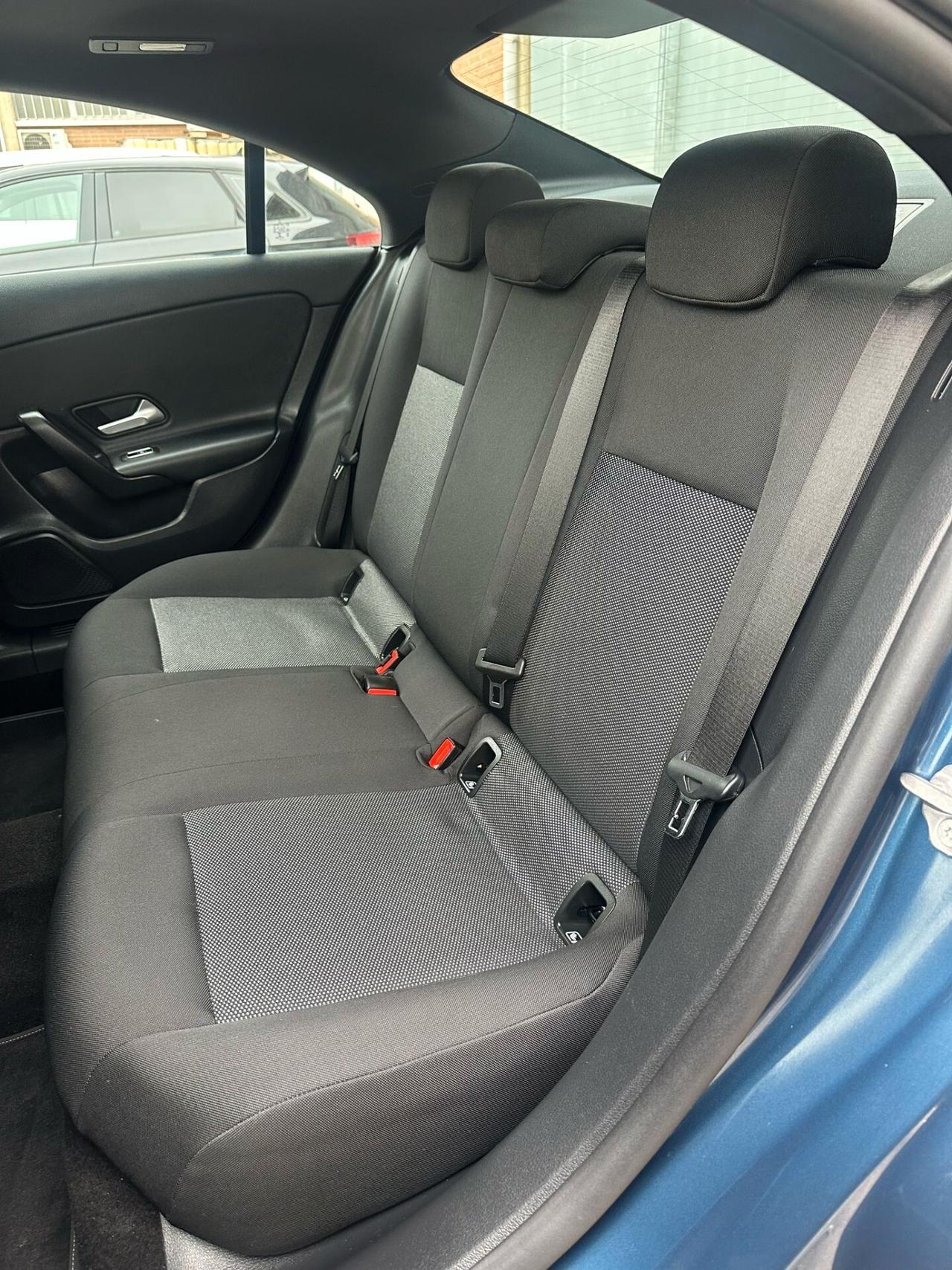 Mercedes-benz CLA 200 CLA 200 d Automatic Sport TETTO PANORAMICO ED APRIBILE