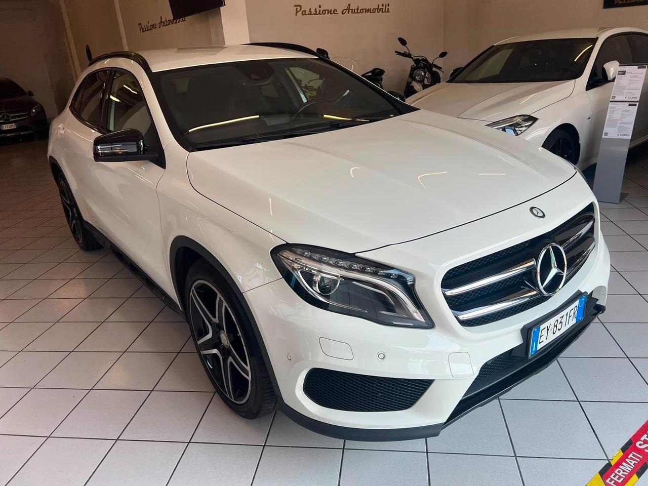 Mercedes-benz GLA 200 GLA-X156 d (cdi) Premium 4matic AUTO