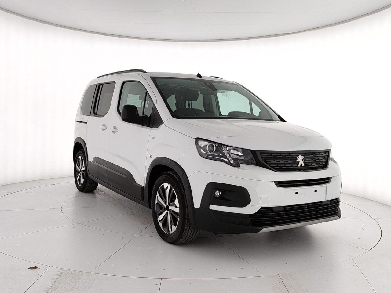 Peugeot Rifter e-Rifter motore elettrico 136 CV 50kWh GT Standard