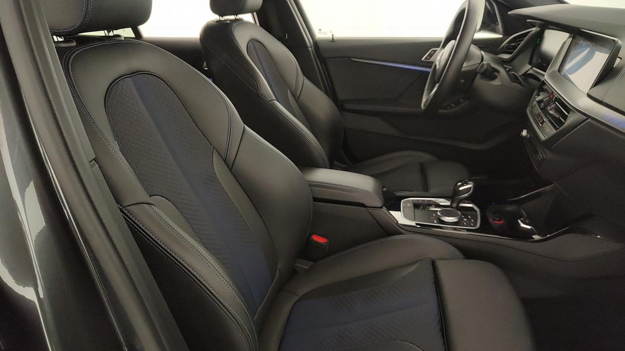 BMW Serie 1 F40 - 116d Msport auto