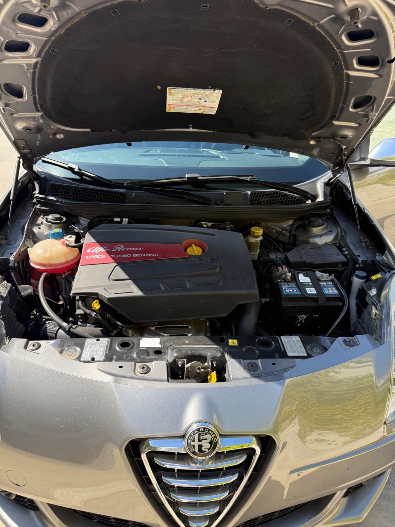 Alfa Romeo Giulietta 1750 TBi Quadrifoglio Verde