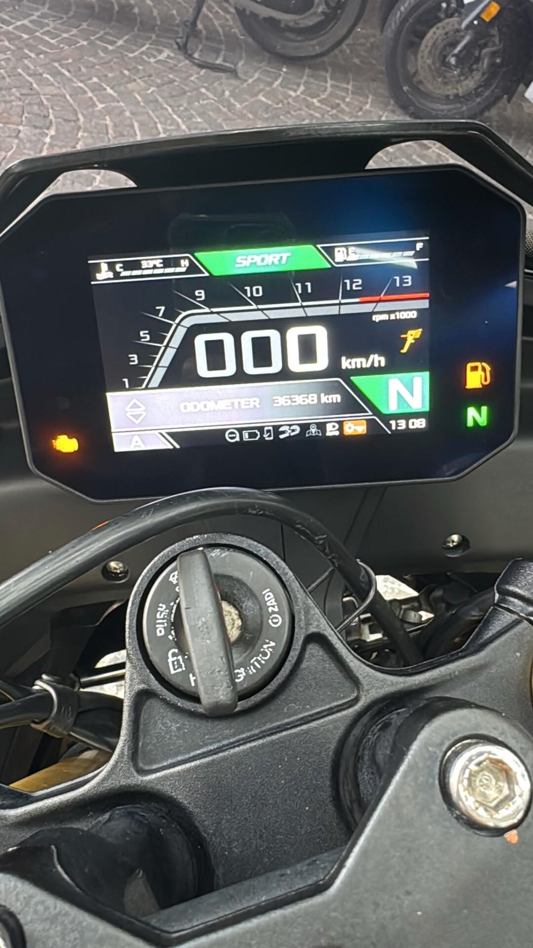 Aprilia Tuono V4 1100