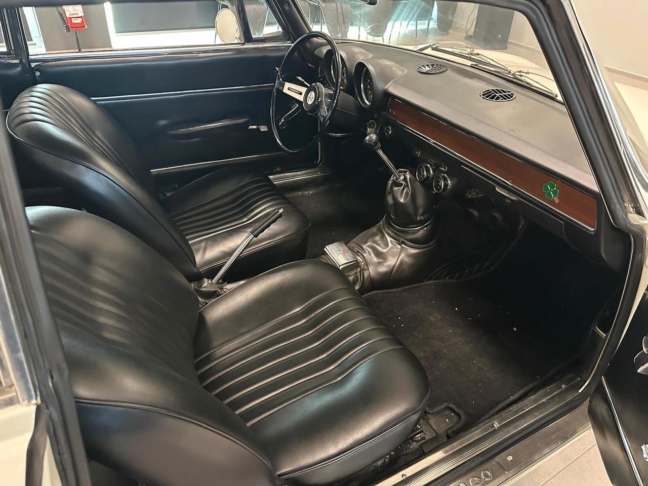 Alfa Romeo GT SCALINO