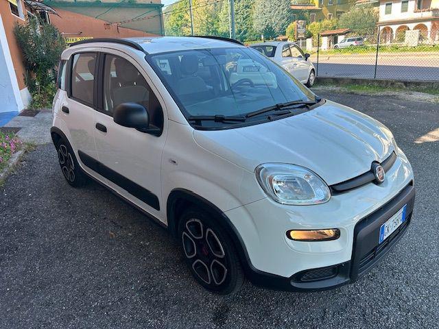 FIAT Panda 1.0 FireFly S&S Hybrid City Life GPL
