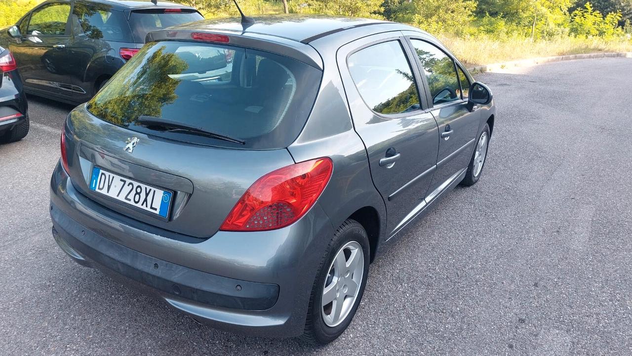 Peugeot 207 1.4 8V 75CV 5p. Energie Sport ECO GPL