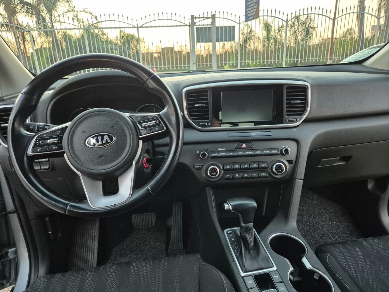 Kia SPORTAGE 1.6 CRDI 136 CV AUTOMATICA RESTAYLING NUOVA FULL 2019