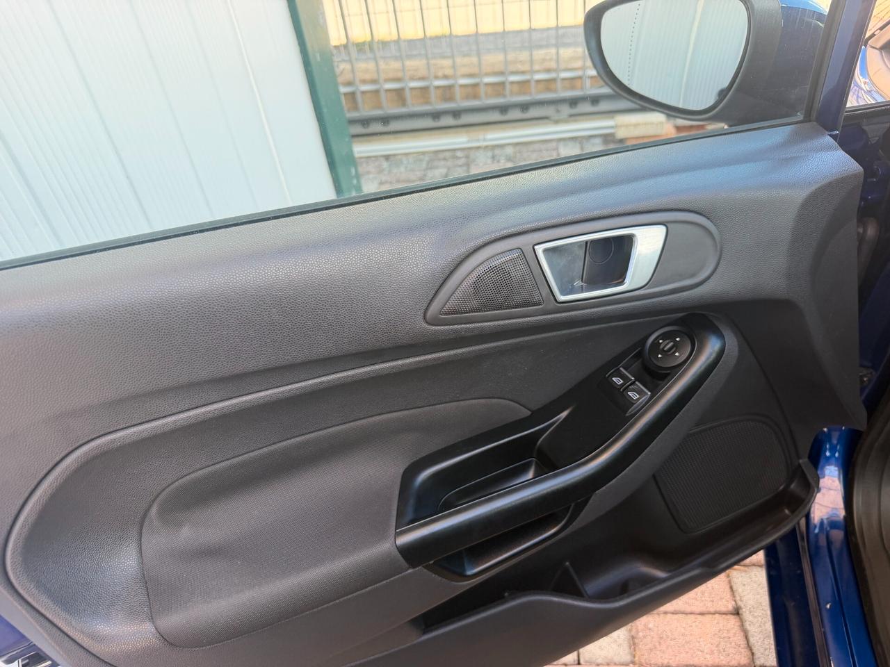Ford Fiesta 1.2 82CV 5 porte Titanium