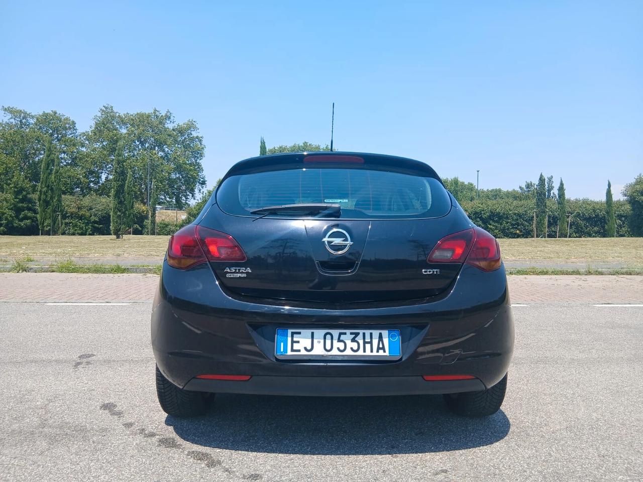 Opel Astra 1.7 CDTI 110CV 5 porte Cosmo
