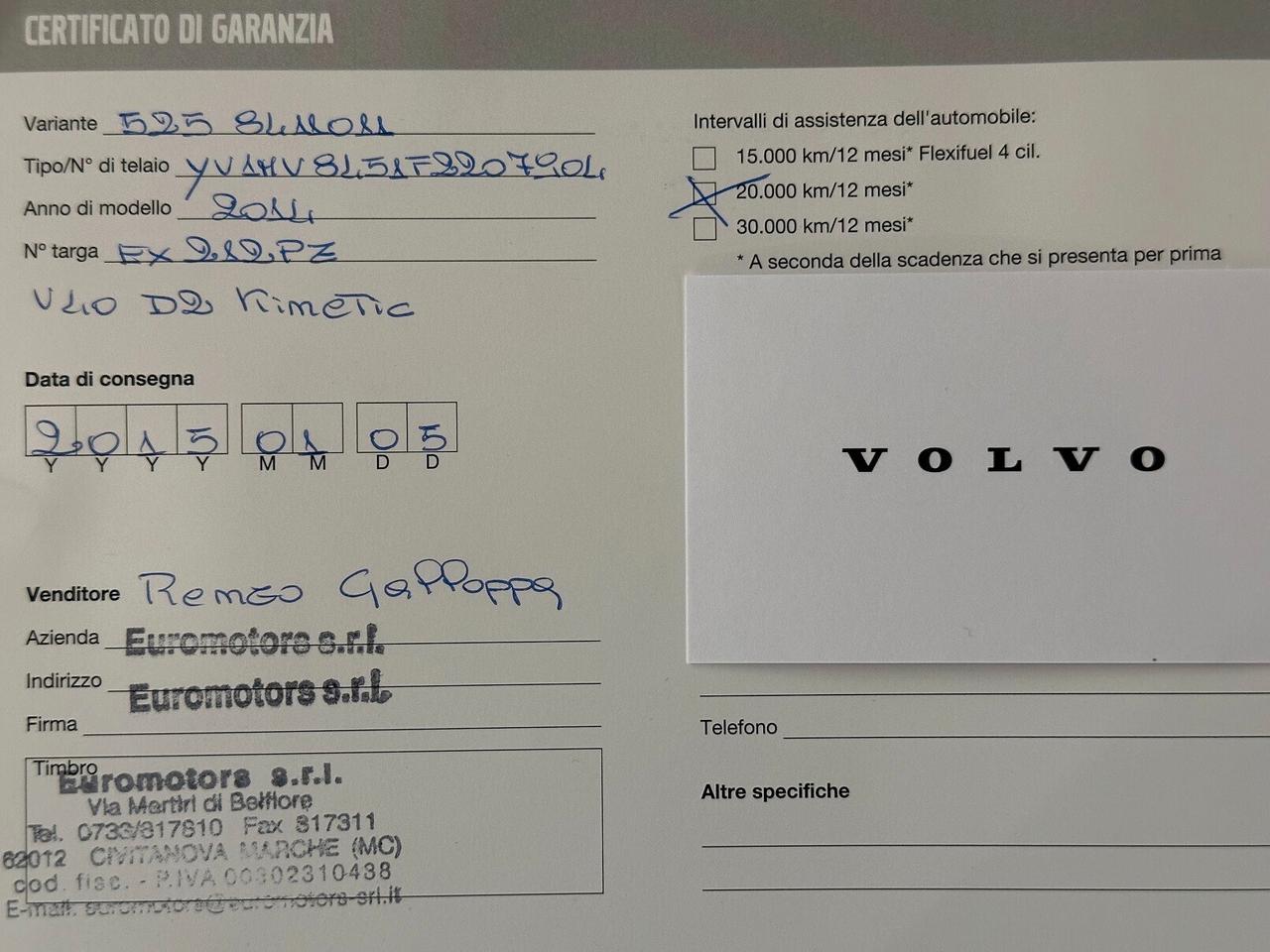 Volvo V40 1.6 D2 KINETIC - PER NEOPATENTATI