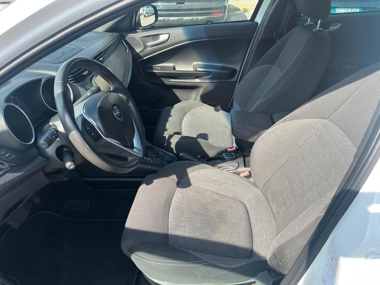 Alfa Romeo Giulietta 1.6 JTDm TCT 120 CV
