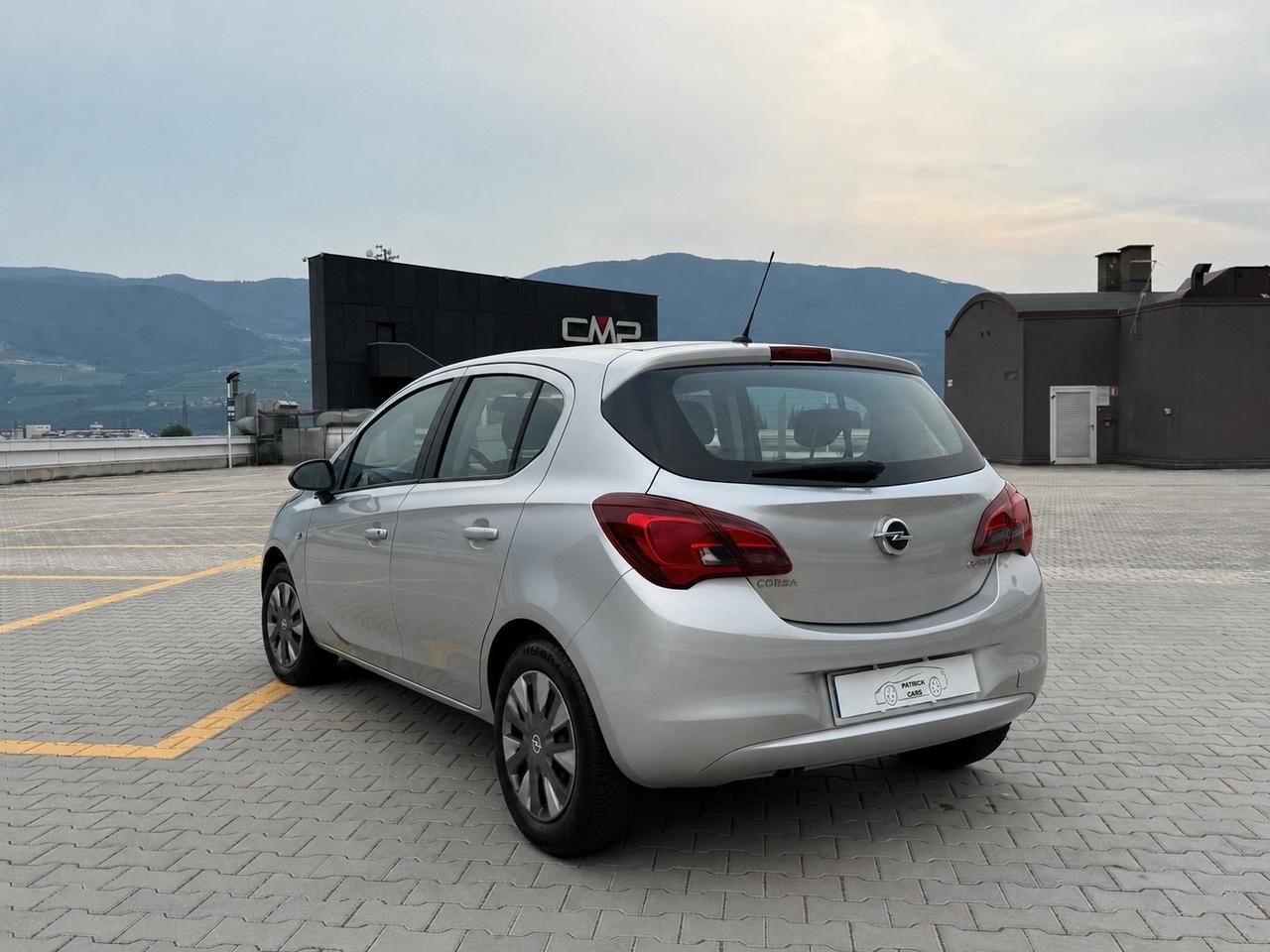 Opel Corsa Euro6 OK NEOPATENTATI GARANZIA 12 MESI