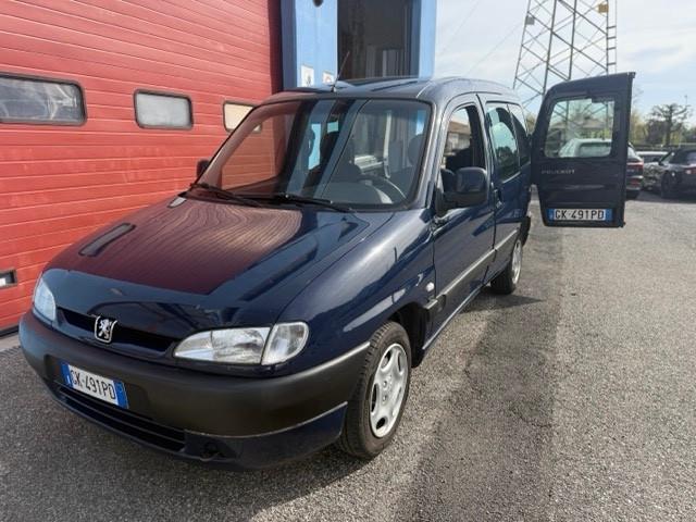 Peugeot Ranch 1.9 - Auto per disabili con pianale ribassato