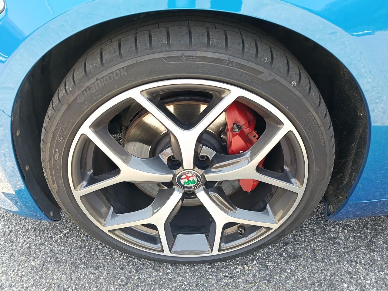 Alfa Romeo Giulia 2.2 Turbo Veloce TD 210 #11406