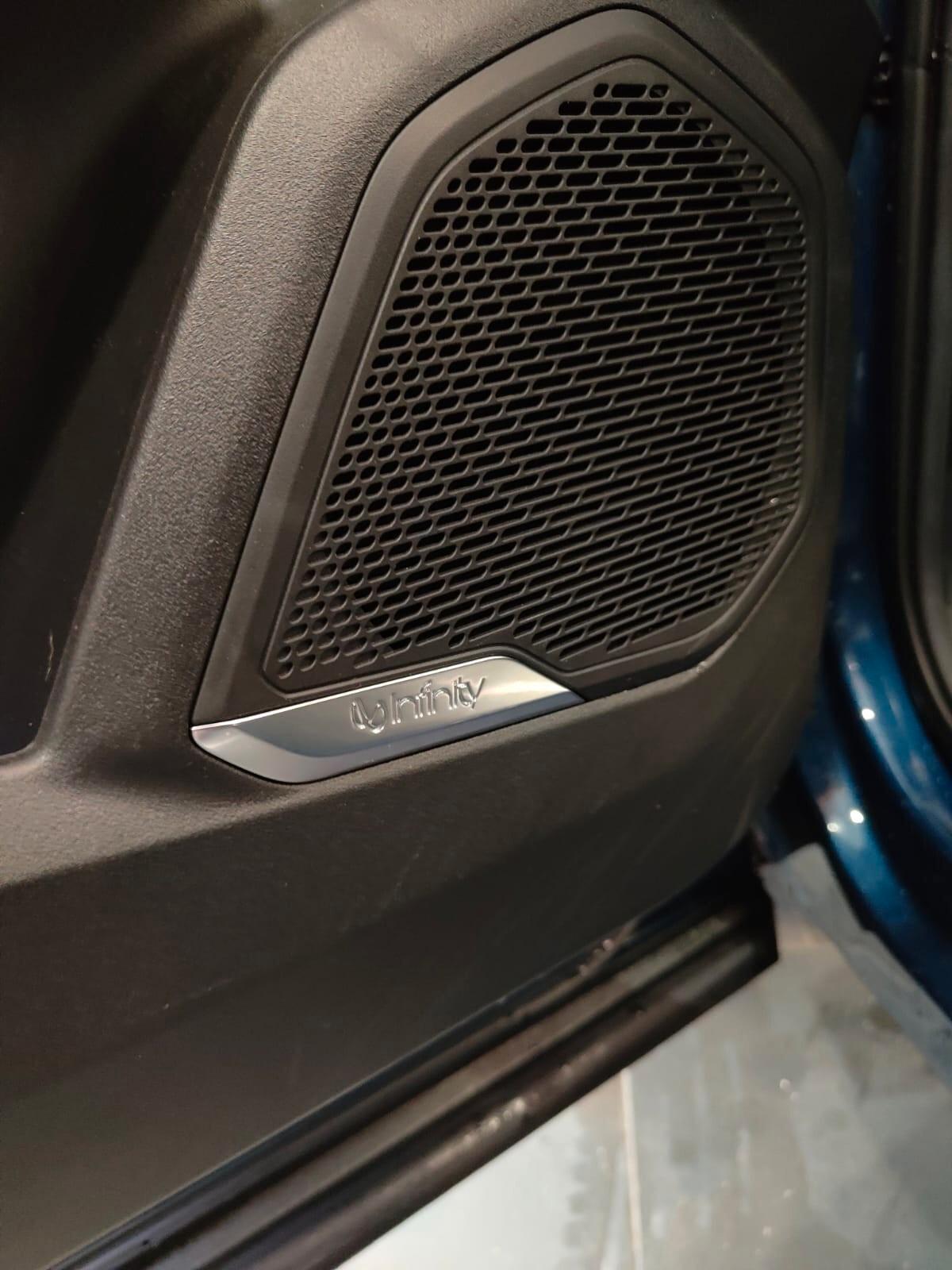 Lynk&co 01 PHEV Tetto Apribile