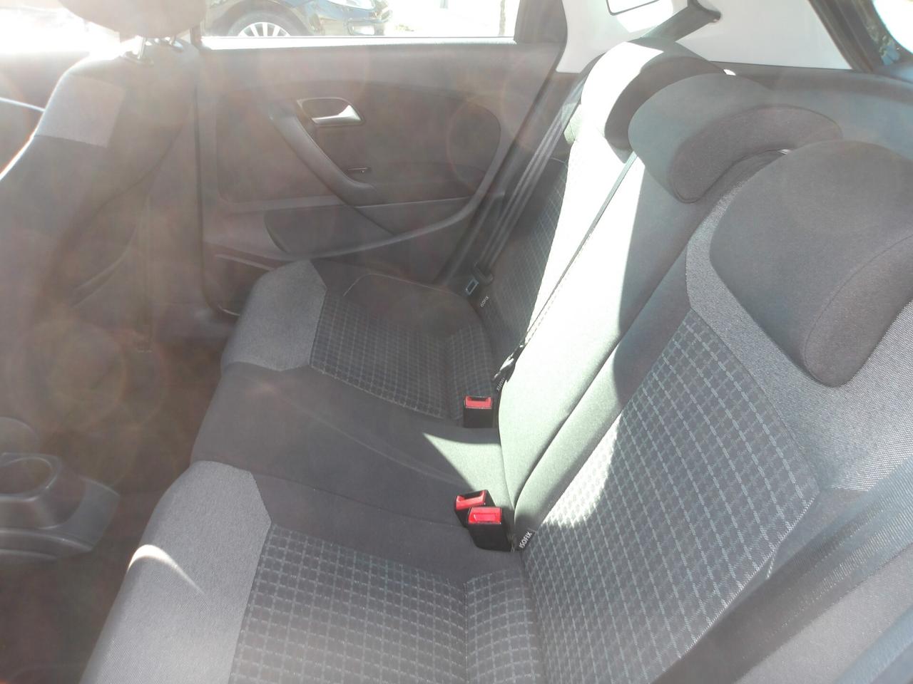VOLKSWAGEN POLO 1.4 TDI-GARANZIA FULL