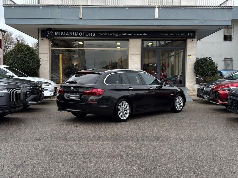 BMW Serie 5 520d Luxury Touring aut